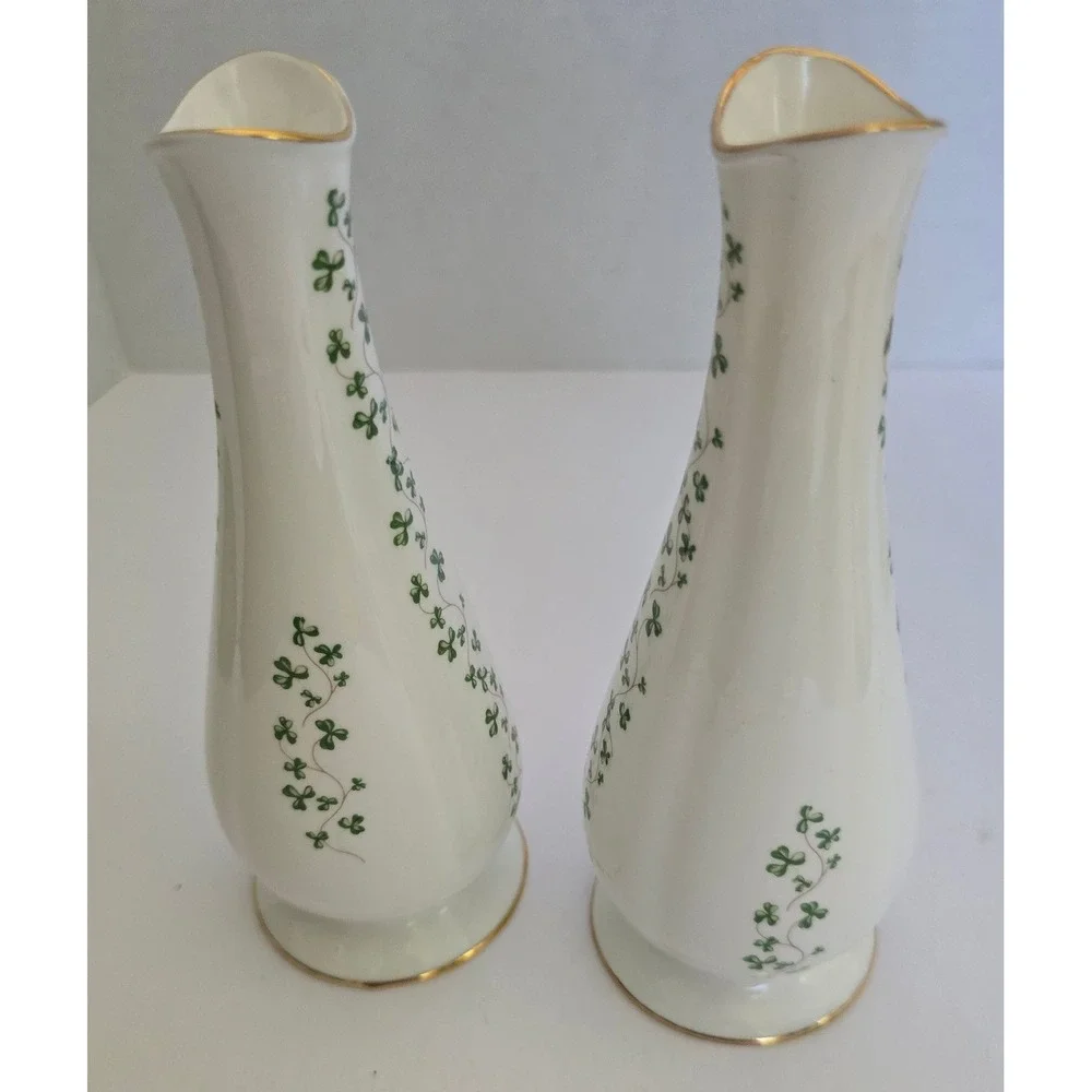 Royal Tara Ireland Fine Bone China Shamrock Bud Vases Pair Gold Rim Galway Irish